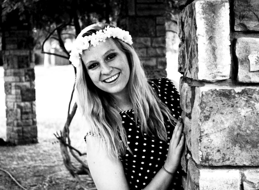 Senior Mary Forney
senior pictures were taken by senior Jaycee Walden who has started a photography business, PPJ.