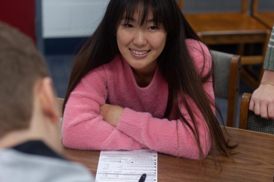 In preparation for Super Tuesday and the general election in November, the student council officers organized a voter driver for students that turn 18 before the election. 