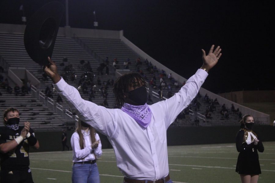 Senior Arman Persaud thanks the crowd after being named Mr. Raider 2020 at the Canyon Randall football game on Nov. 20.
