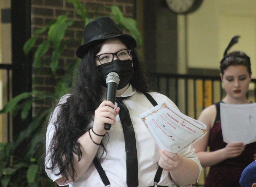 Senior Hailey Read shares details during Nerd Clubs Annual Murder Mystery Party.